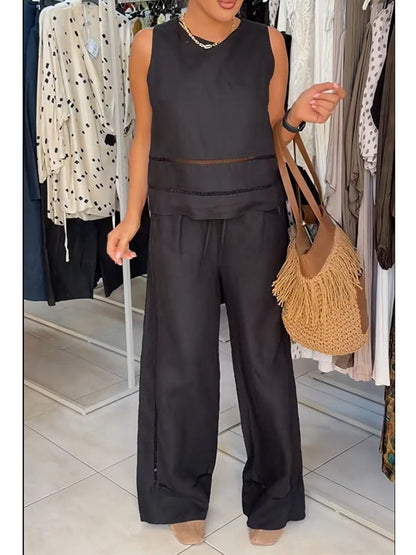 Casual Two-piece Set Featuring A Sleeveless Linen-cotton Blend Top And Trousers With Cut-out Webbing Details.